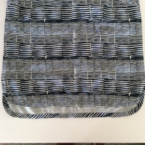 KATE SPADE BLUE & WHITE STRIPED SLEEVELESS TANK TOP SMALL - Picture 5 of 8